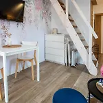 1 Bedroom Gorgeous In Appartement *