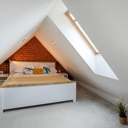 1 Bedroom Pet Friendly In شقة